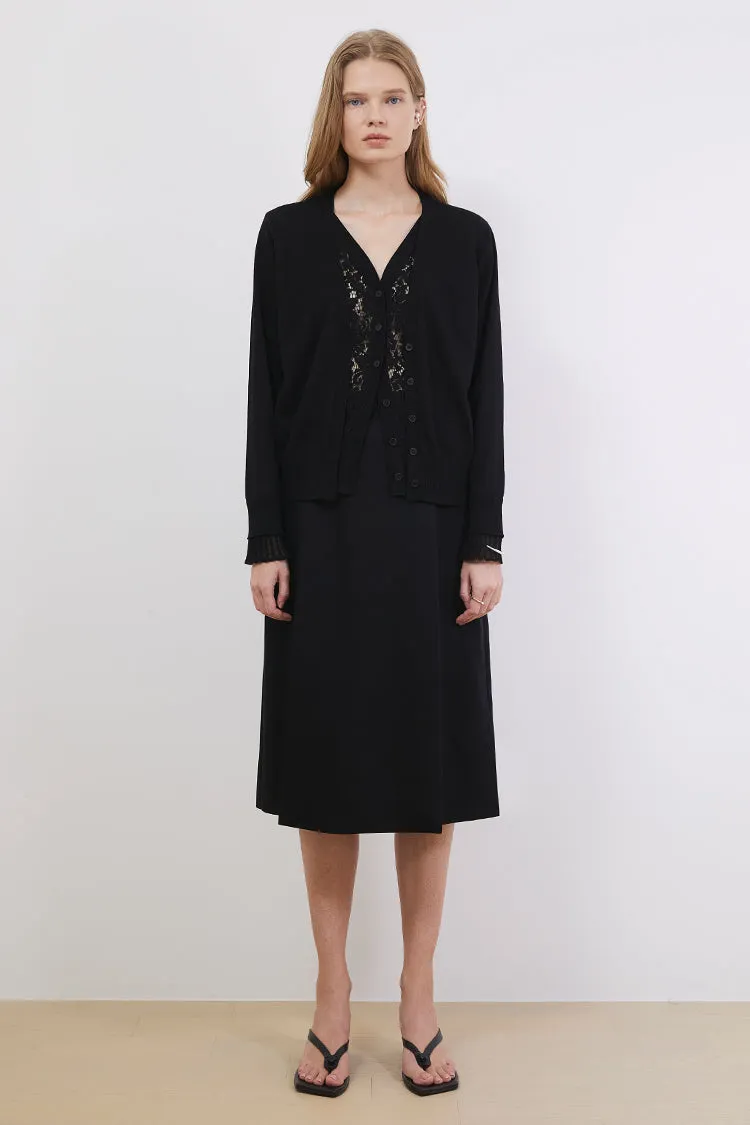 Corded lace paneled V-neck knit cardigan